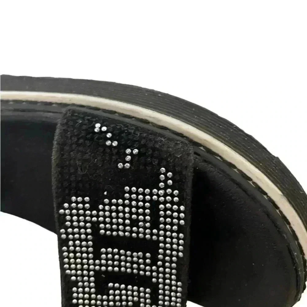 N/A black leather
